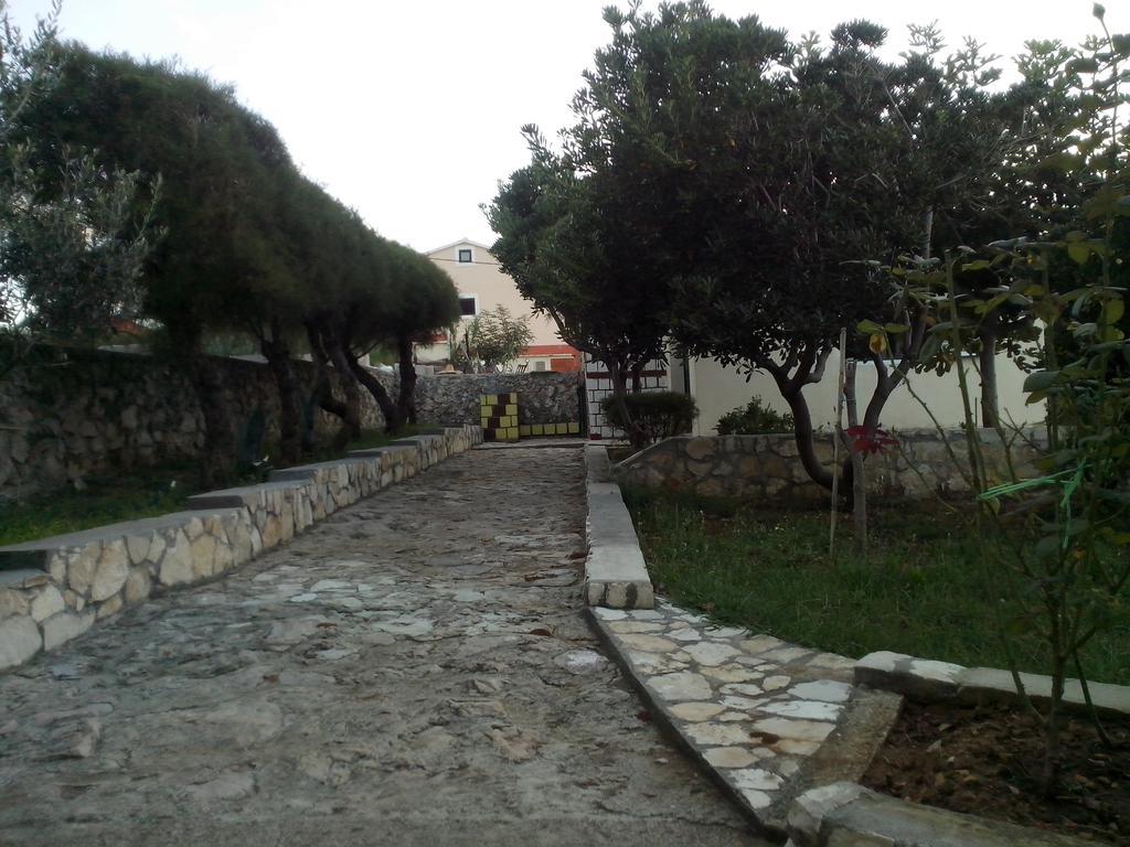 Kuca Za Odmor Laura Ražanac Exterior foto